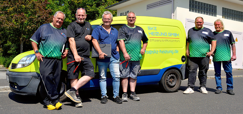 skz-heizung-selb_team_am_firmenauto
